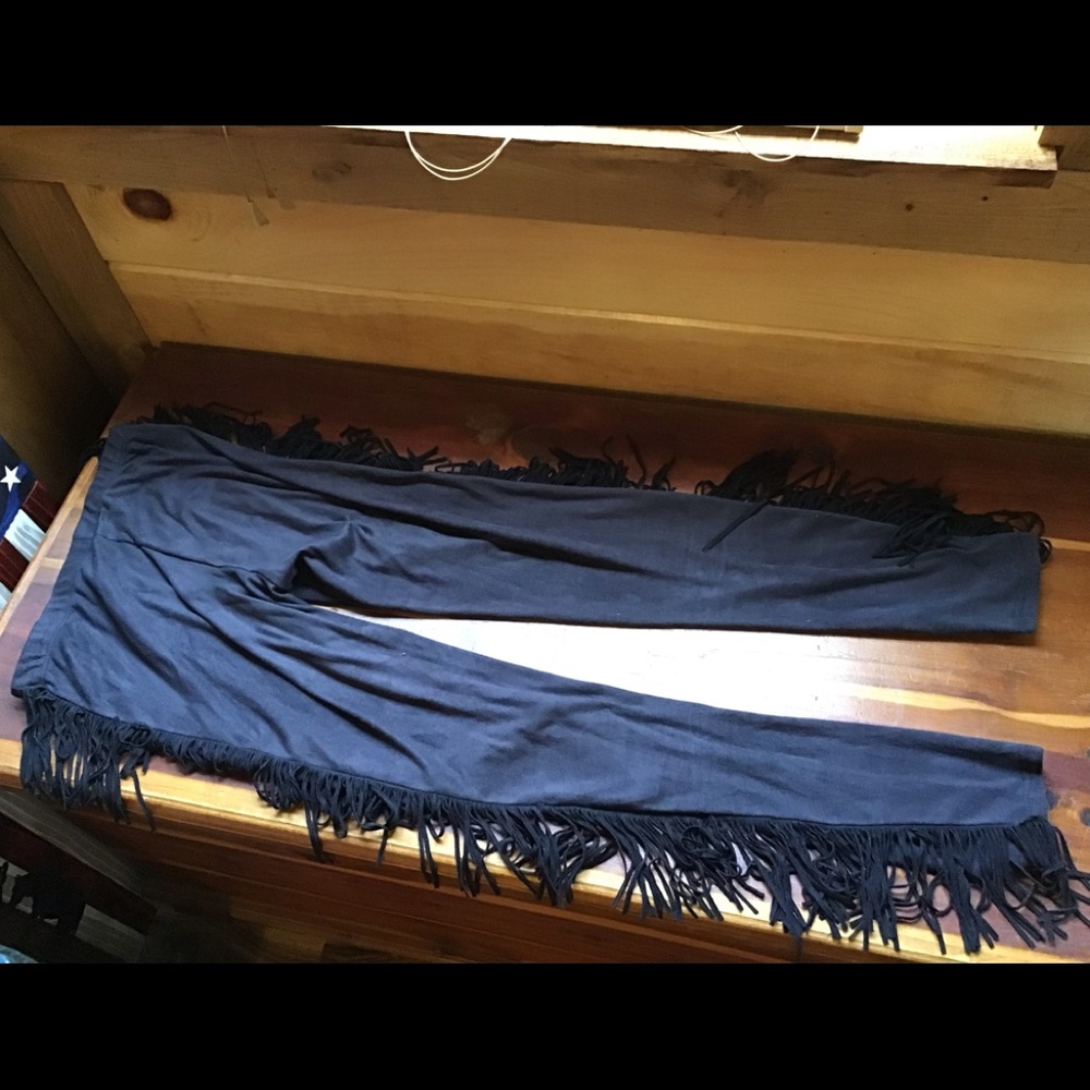 Super fun Fringe leggings!